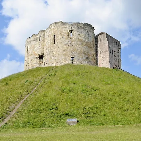 The Carriage House *